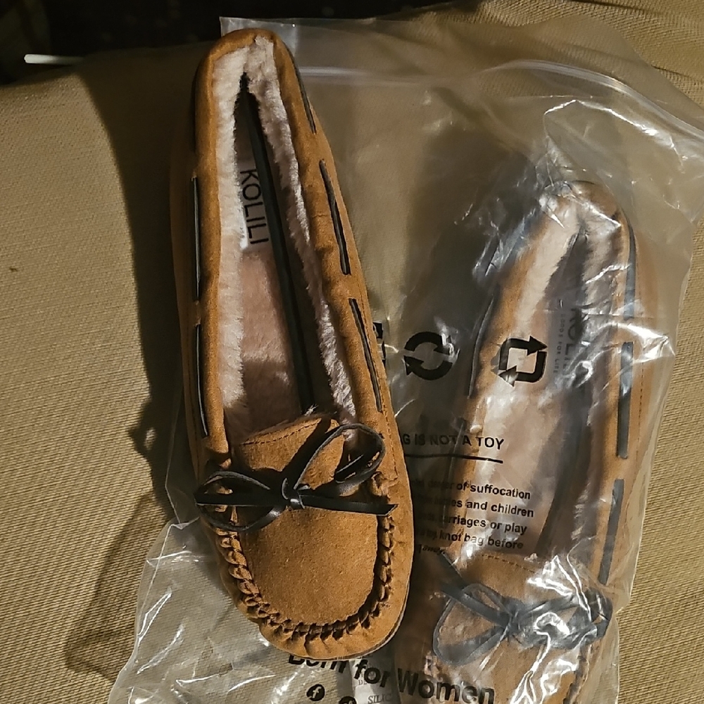 Women's Tan Moccasins
